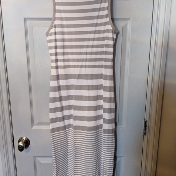 Brand new without tags summer dress - Picture 2 of 3